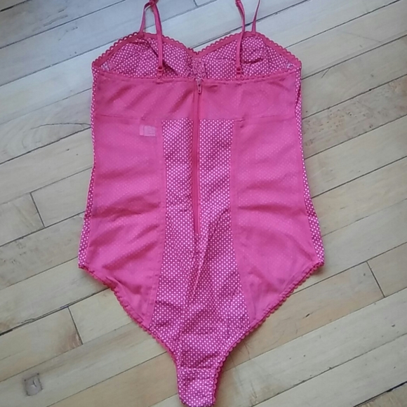 Polka dotted Bodysuit Sz S - Picture 2 of 4